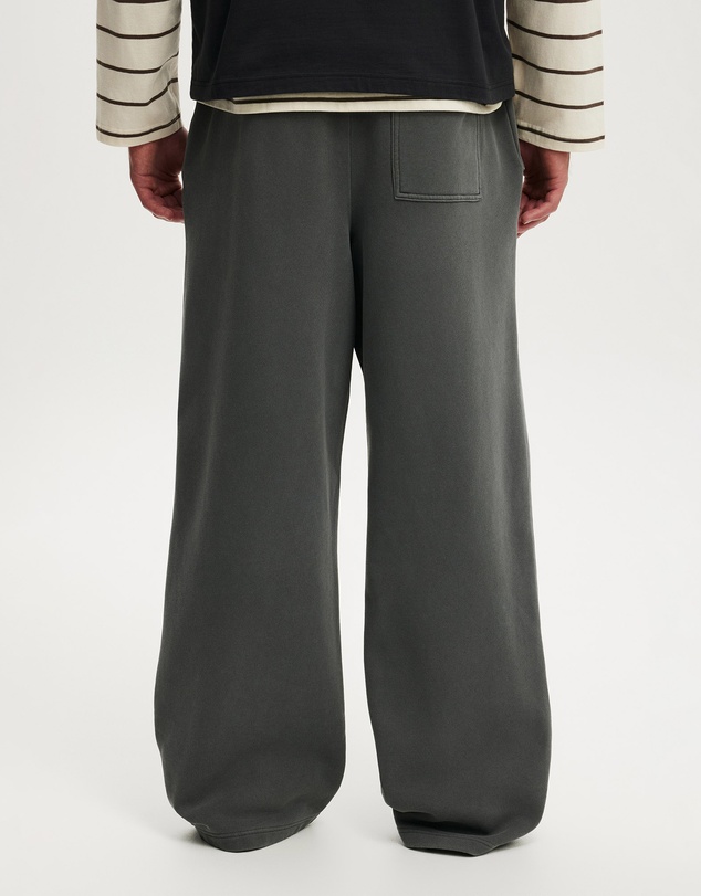 Cotton On - Super Baggy Track Pant