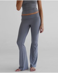 Leelo Active - Lounge Flare Pants - ICONIC EXCLUSIVE