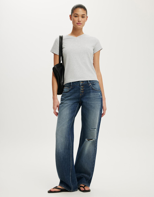 Cotton On - 90s Baby V-Neck Tee