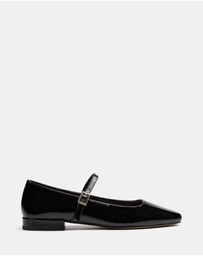 Wittner - Aria Crinkle Patent Leather Mary Janes
