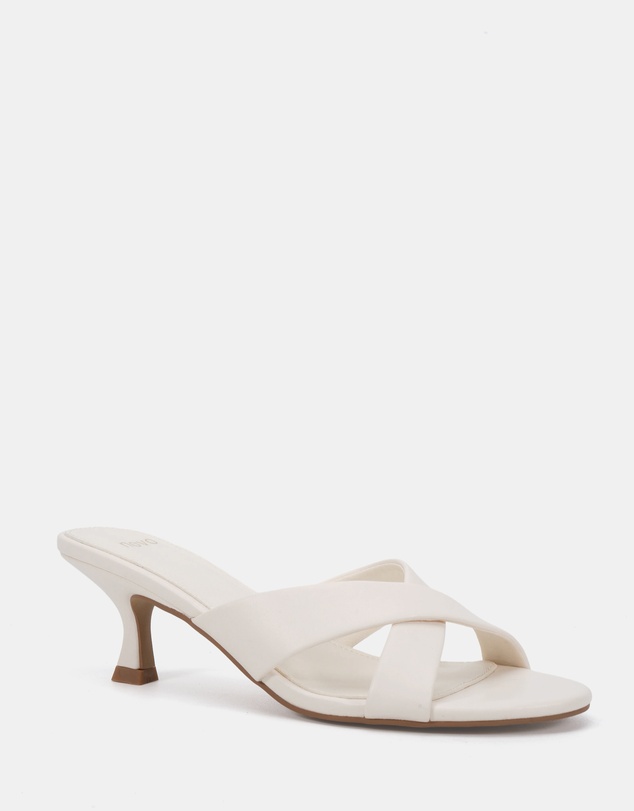 Novo - Zona Heels