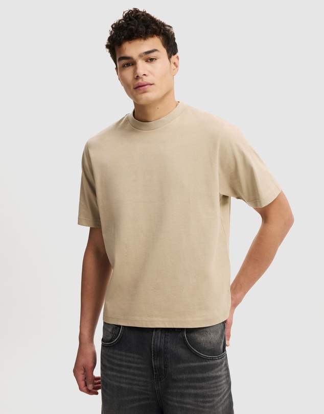 Cotton On - Cropped Fit T-Shirt