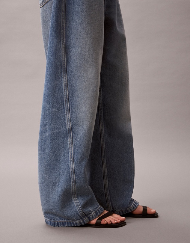 Calvin Klein Jeans - Twisted Seam Low Rise Baggy Jeans