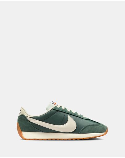 Vintage Green & Pale Ivory-Gum Light Brown