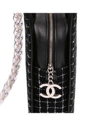 Pre-Loved by Azura Reborn - Pre-Loved chanel Chain Tweed Shoulder Bag