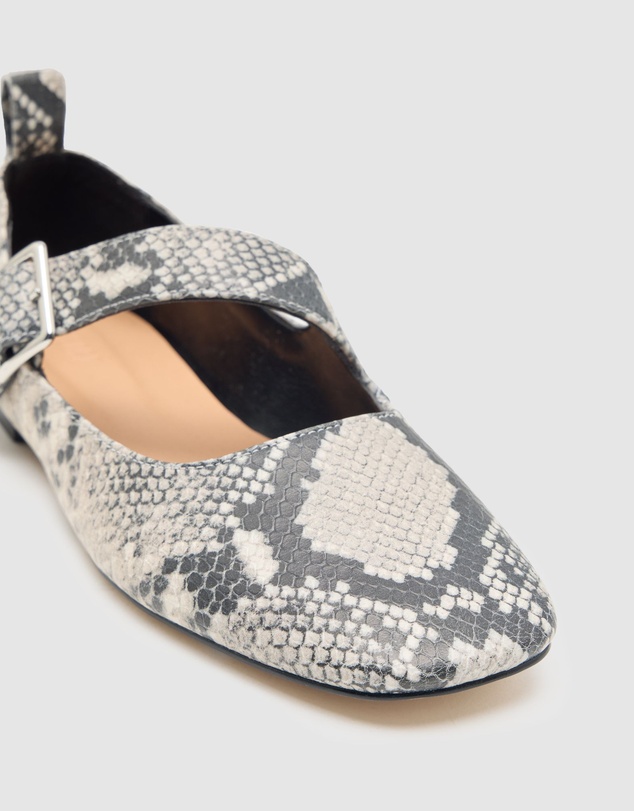 Oxford - Florentine Cross Strap Ballet