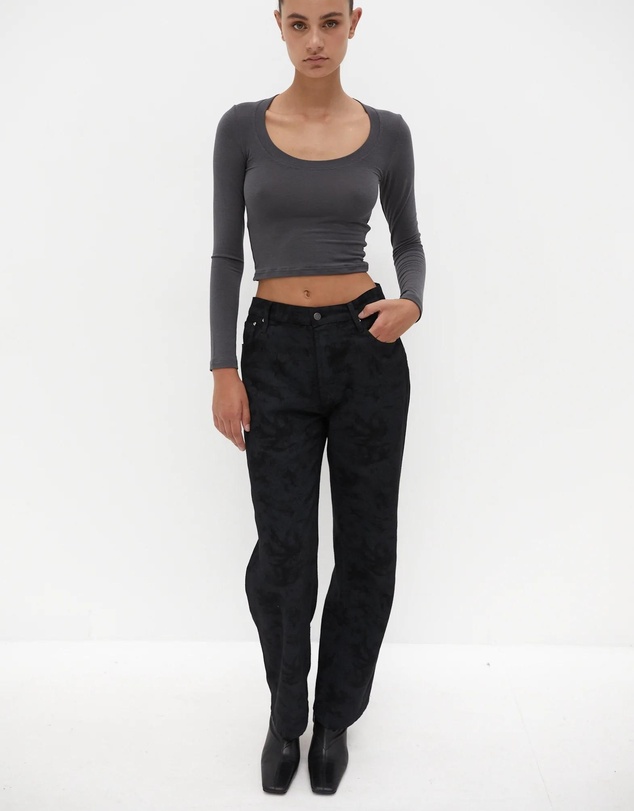 Style Addict - Straight Leg Jeans