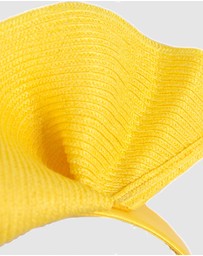 Max Alexander - Large Wavy Yellow Racing Fascinator