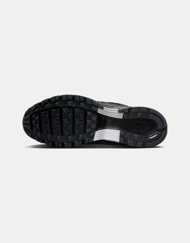 Nike - Nike P-6000 SE - Men's