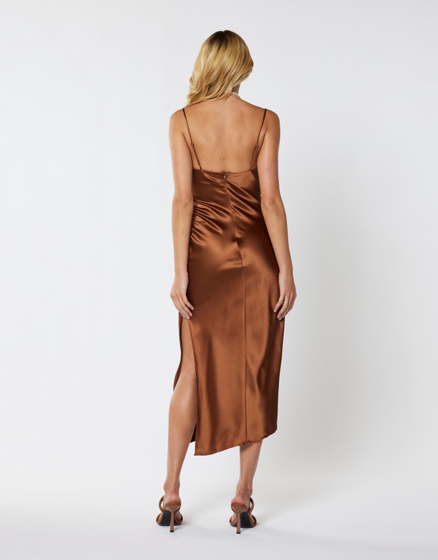 ids - Billie Gathered Midi Dress