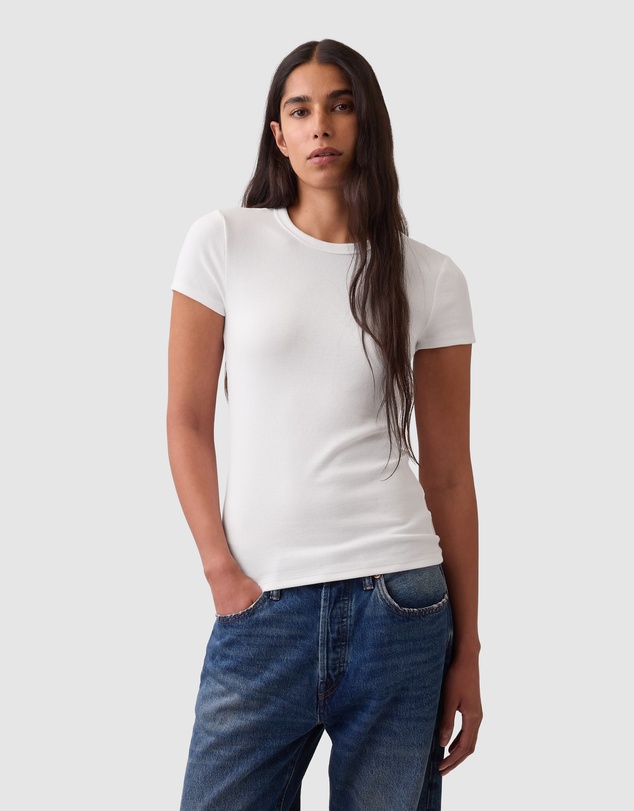 GAP - Modern Crewneck T-Shirt