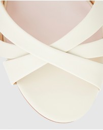 Pink Inc - Audrey