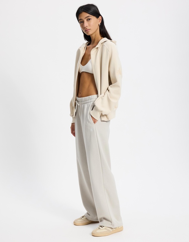 adidas Sportswear - Essentials Small Logo Feel Cozy Open-Hem Pants