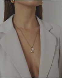 Zahar - Pearl Letter L Necklace