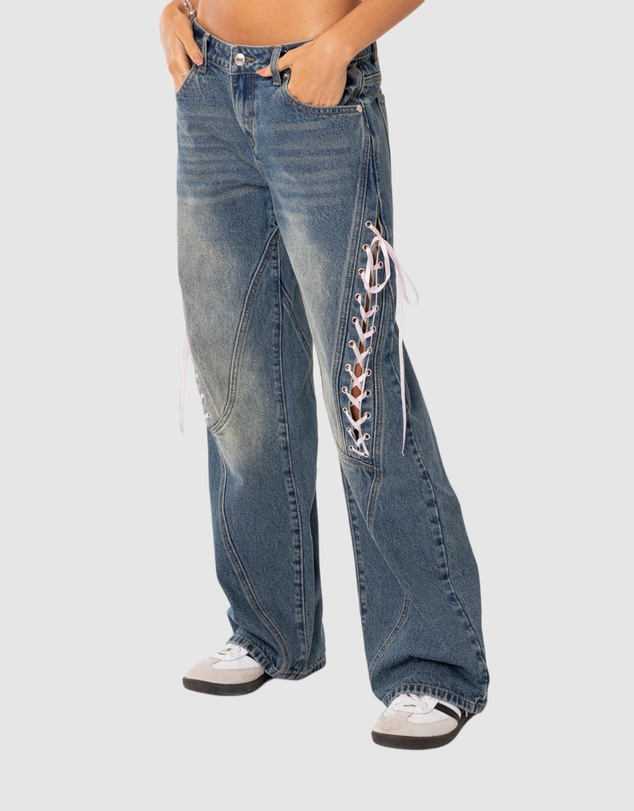 EDIKTED - Low Rise Ribbon Lace Up Jeans