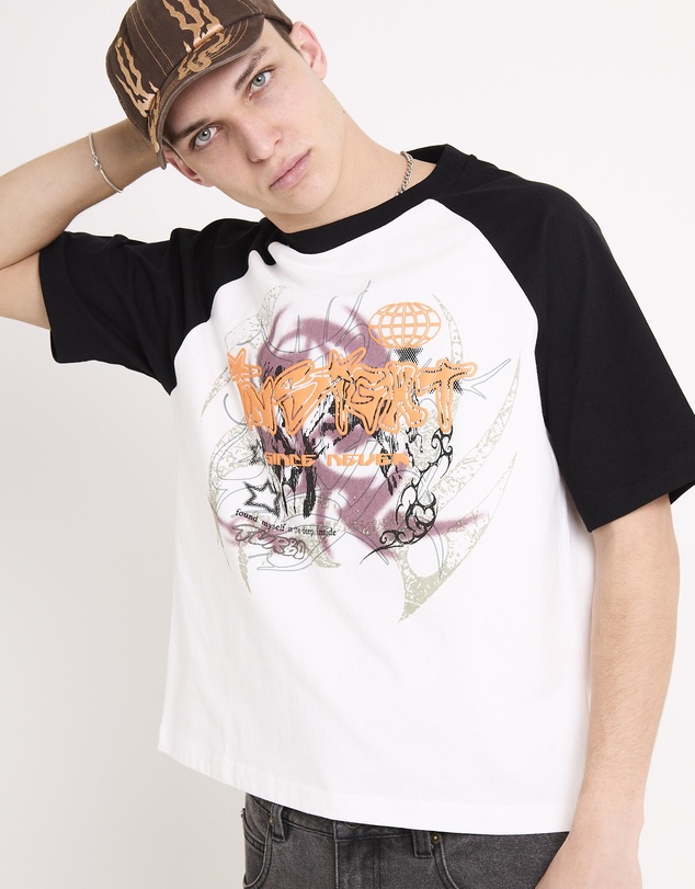 Insight - Airing Raglan T-Shirt