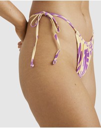 Billabong - Deep Sea Daisy Rev Bells Bikini Bottom