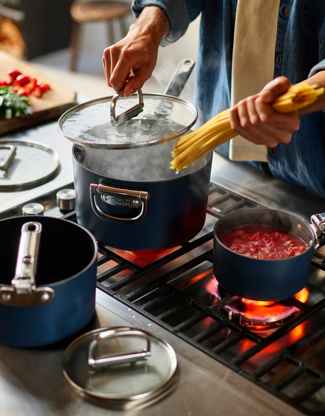 Joseph Joseph - Space Non-stick Saucepan with Folding Handles and Lid - 23 cm