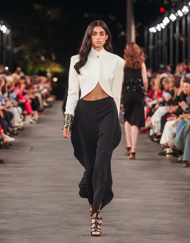 Carla Zampatti - Ivory Crepe Crop Jacket