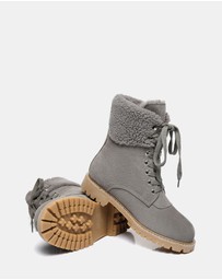 EVERAU - Australian Shepherd Ugg Mina Cow Suede Upper Martens