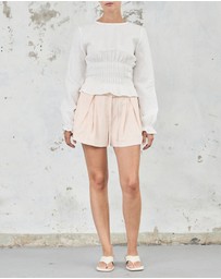 FRIEND of AUDREY - The Linen Shirred Top