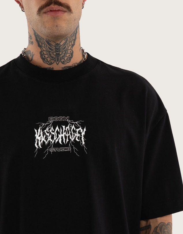 Kiss Chacey - Blackthorn Street Tee