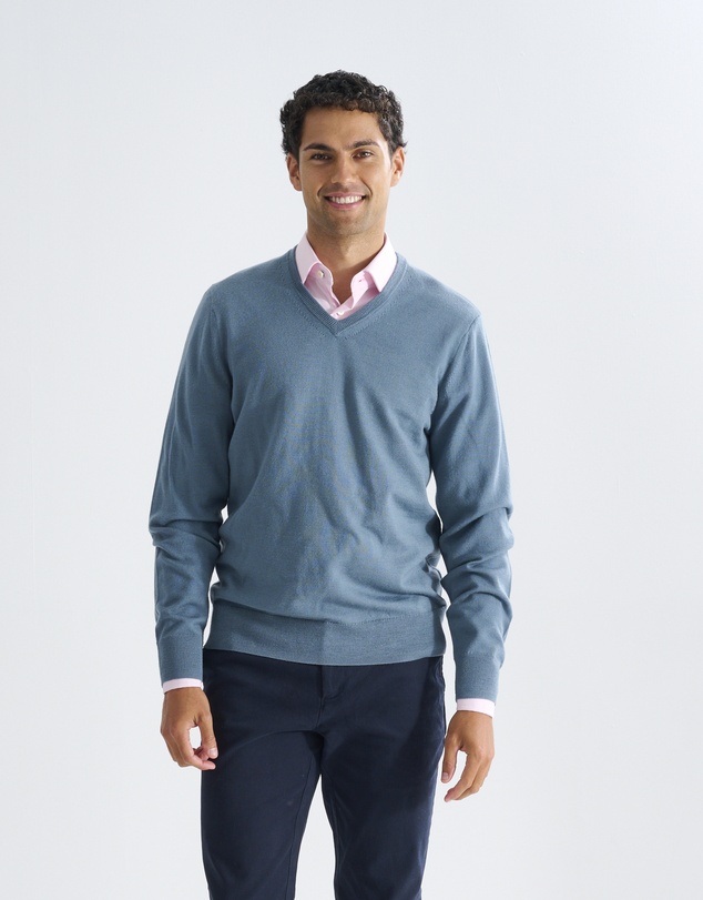 3 Wise Men - 3 Wise Men Fisher V Neck Merino Knit - Cement