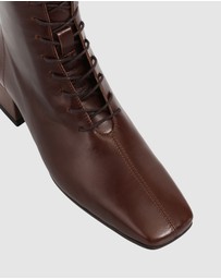 Sempre Di - Jazlyn Ankle Boots