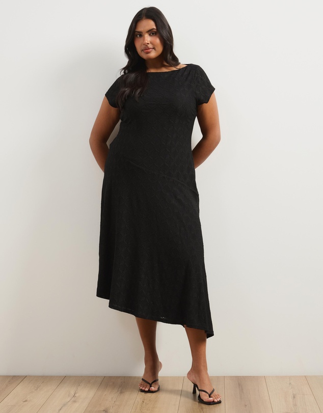 Atmos&Here Curvy - Bridget Stretch Geo Lace Midi Dress