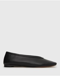 Betts - Lennox Round Toe Ballet Flats