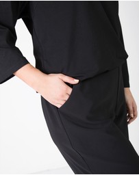 Love Your Wardrobe - Cuffed Pull On Pants