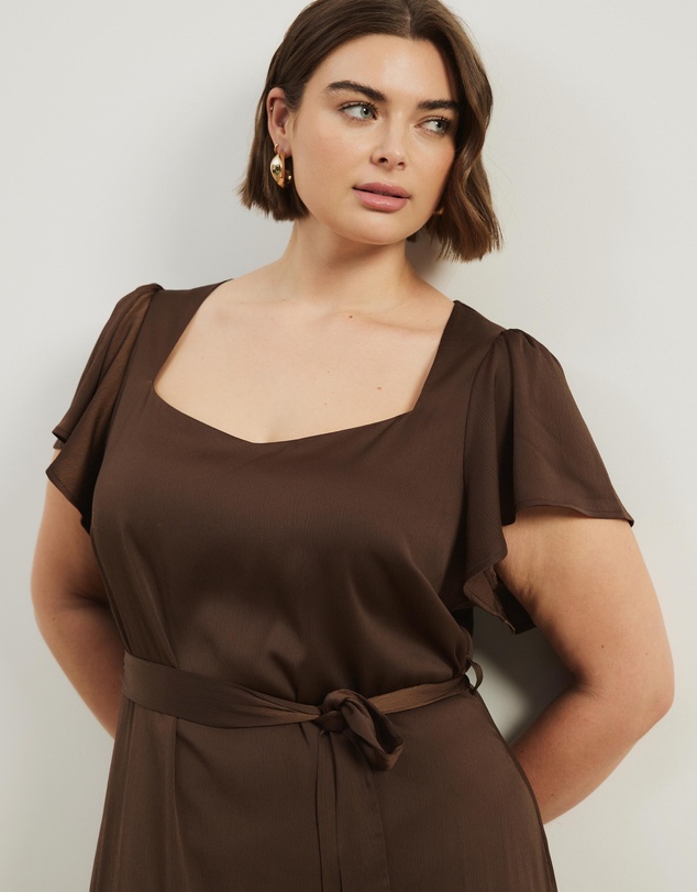 Atmos&Here Curvy - Florence Flutter Sleeve Maxi Dress