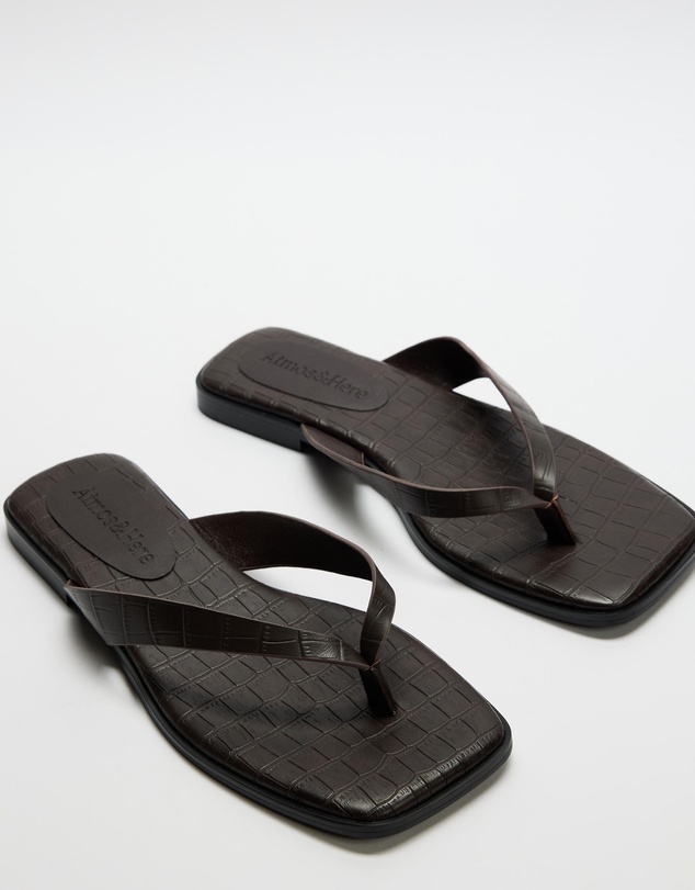 Atmos&Here - Capri Textured Square Toe Leather Thong Sandals