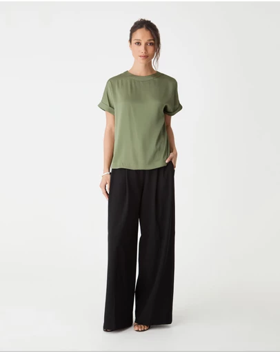 Forcast - Cameron Satin Tee