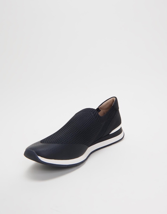 Naturalizer - Lafayette Slip-On Sneaker - Black