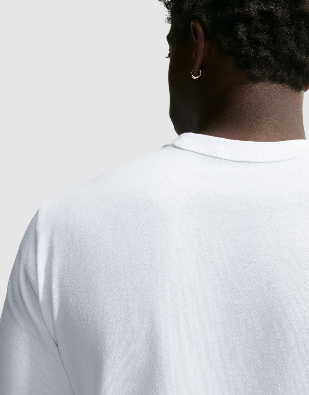 Nike - Sportswear Tailored Premium Patch Essentials T-Shirt