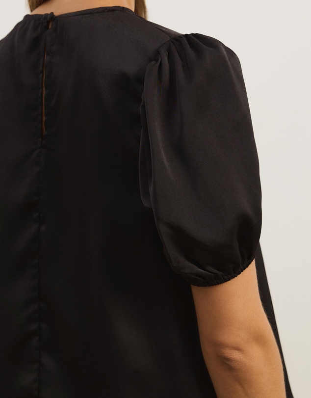 Atmos&Here - Everly Satin Puff Sleeve Blouse