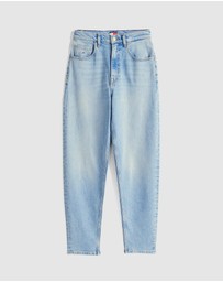 Tommy Jeans - Ultra High Rise Tapered Mom Jeans