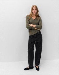 UNISON - Soft V Neck Long Sleeve Tee