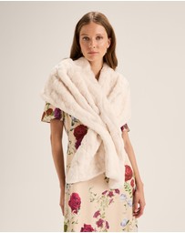 Review - Sovereign Faux Fur Stole