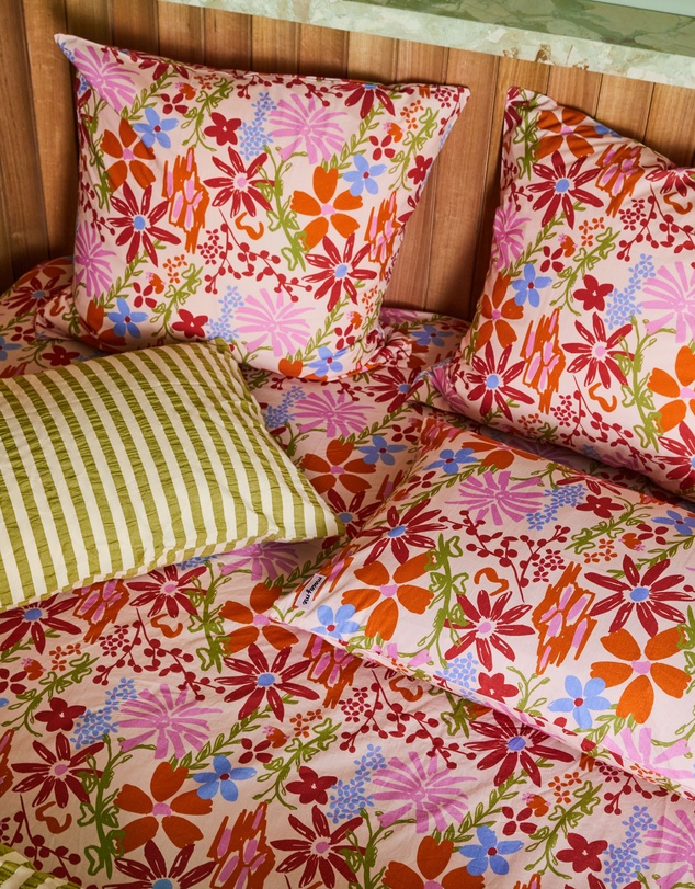 Mosey Me - Winter Garden Fitted Sheet