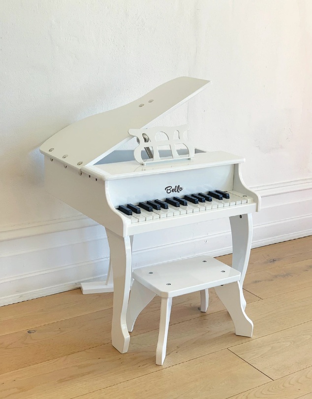 Bello - Grand Piano White