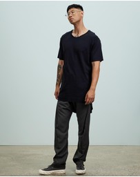 Surrounded By Ghosts - The Arsenic Relaxed Rib Knit Tail T-Shirt