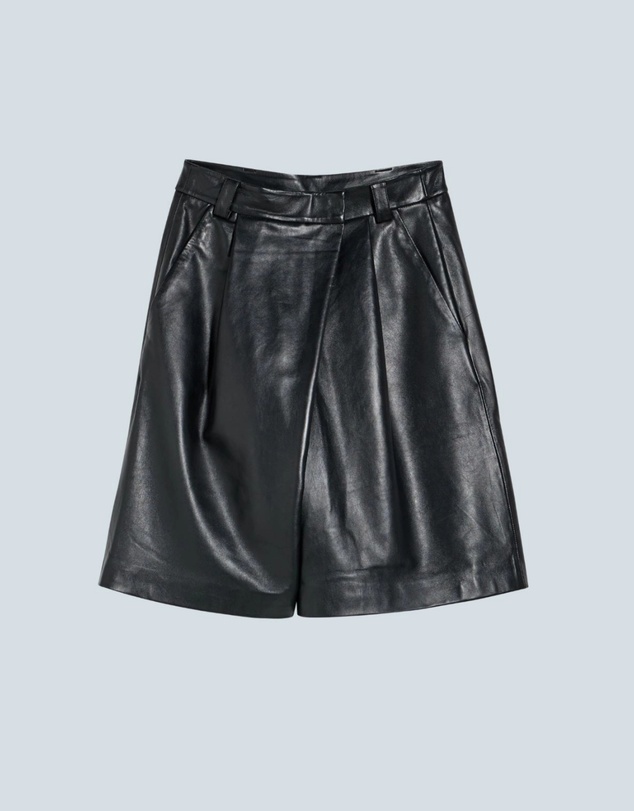 Marella - ICONIC EXCLUSIVE - Emily Ratajkowski - Train Leather Short Trouser