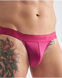 TEAMM8 - Reign Sports Brief