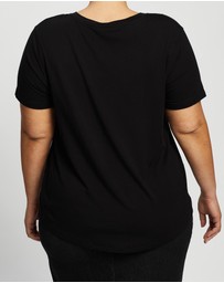 Love Your Wardrobe - Jamison Everyday Tee