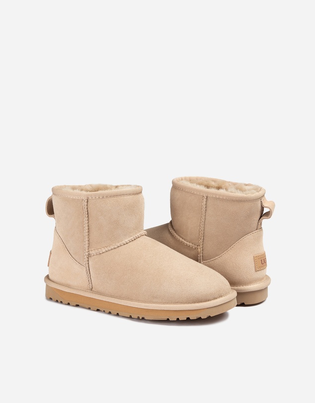 Ozwear Connection Uggs - Ugg Classic Mini Boots (Water Resistant)