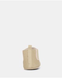 Kicks - Kinsley Gusset Boot