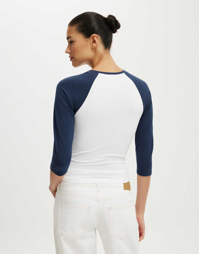 Cotton On - 90S Baby Raglan 3/4 Tee