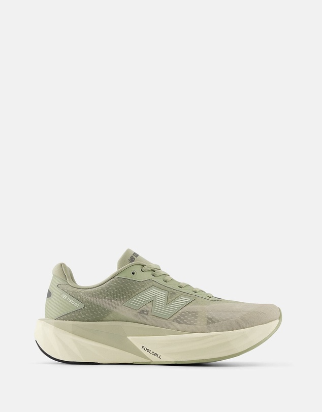 New Balance - FuelCell Rebel v5 (Wide Fit) - Men's
